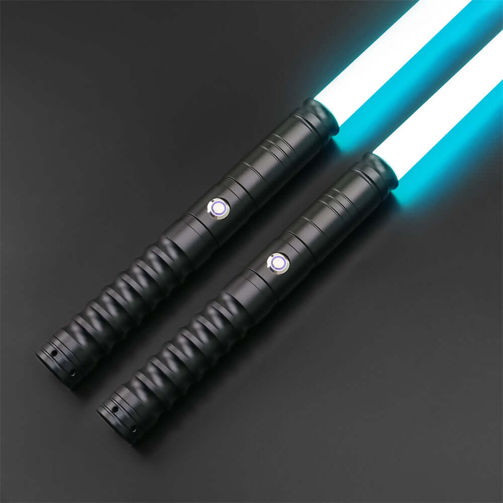 Novasaber Duelist Lightsaber Bundle – two aluminum alloy hilts in choice of grey, black, silver or gold, removable 77 cm or 82 cm polycarbonate blades, RGB S4/S16/S27 baselit or SN-Neopixel V4 Pro cores with customizable colors, effects, 27+ soundfonts an