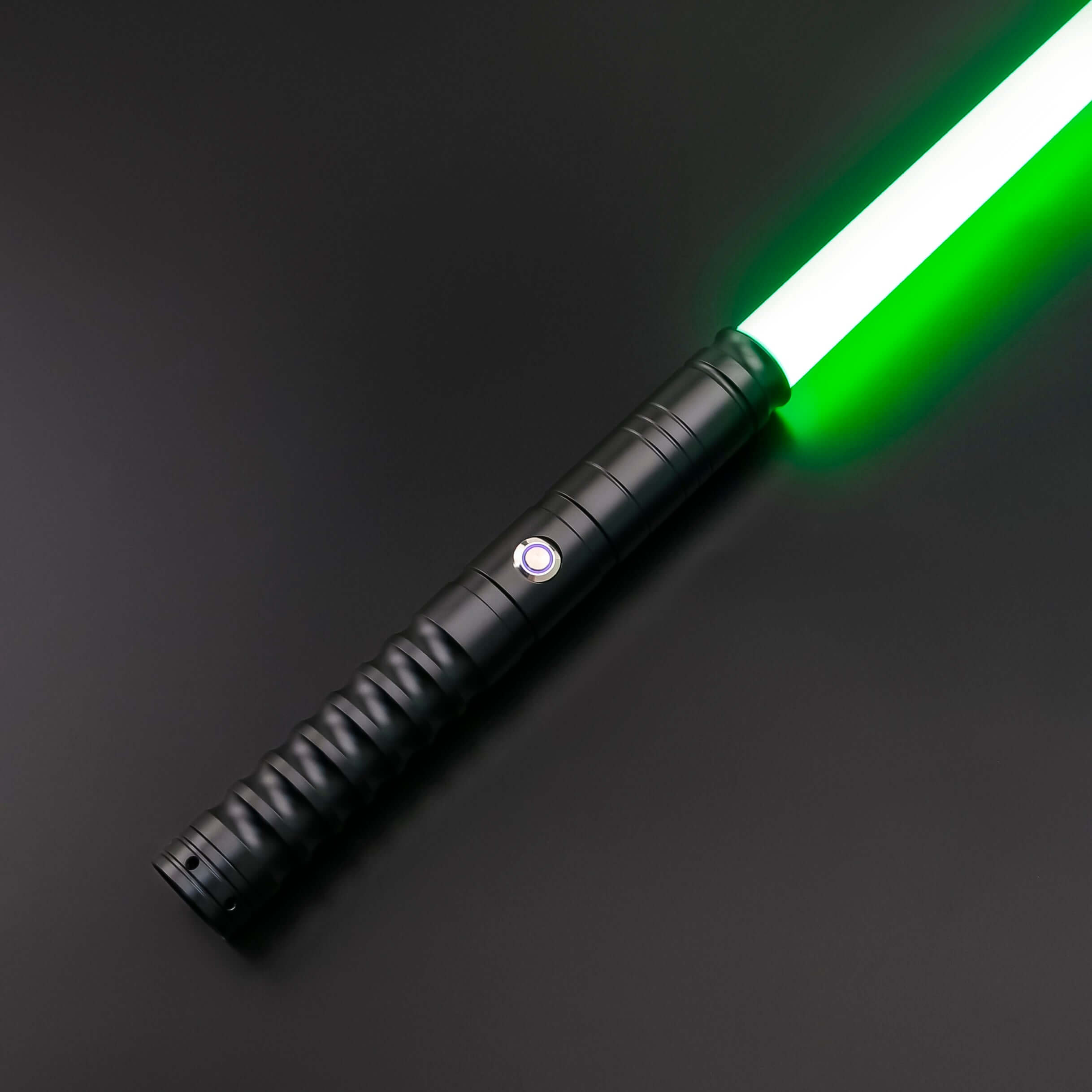 Novasaber Duelist Lightsaber Bundle – two aluminum alloy hilts in choice of grey, black, silver or gold, removable 77 cm or 82 cm polycarbonate blades, RGB S4/S16/S27 baselit or SN-Neopixel V4 Pro cores with customizable colors, effects, 27+ soundfonts an