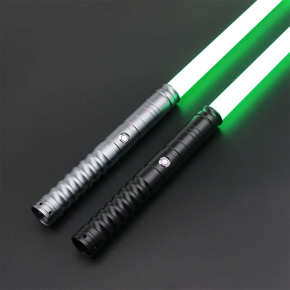Novasaber Duelist Lightsaber Bundle – two aluminum alloy hilts in choice of grey, black, silver or gold, removable 77 cm or 82 cm polycarbonate blades, RGB S4/S16/S27 baselit or SN-Neopixel V4 Pro cores with customizable colors, effects, 27+ soundfonts an