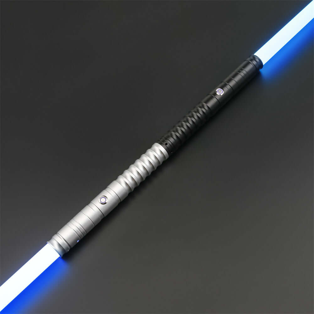 Novasaber Duelist Lightsaber Bundle – two aluminum alloy hilts in choice of grey, black, silver or gold, removable 77 cm or 82 cm polycarbonate blades, RGB S4/S16/S27 baselit or SN-Neopixel V4 Pro cores with customizable colors, effects, 27+ soundfonts an
