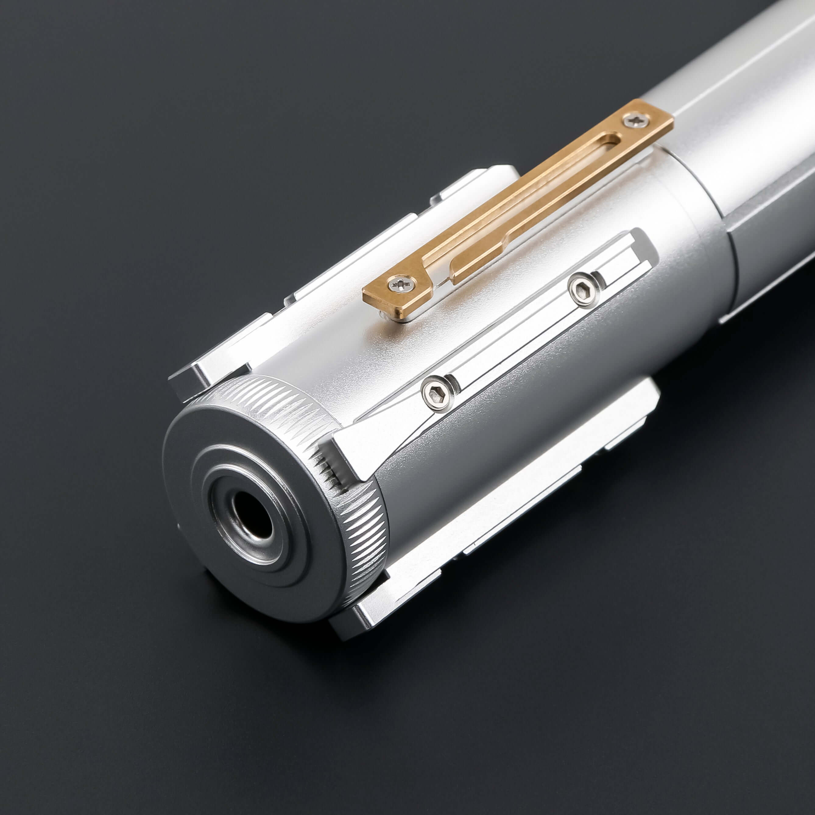 Ben Solo SE lightsaber: High-quality replica with frosted aluminum alloy hilt, removable polycarbonate blade, and advanced electronics, inspired by Ben Solo&