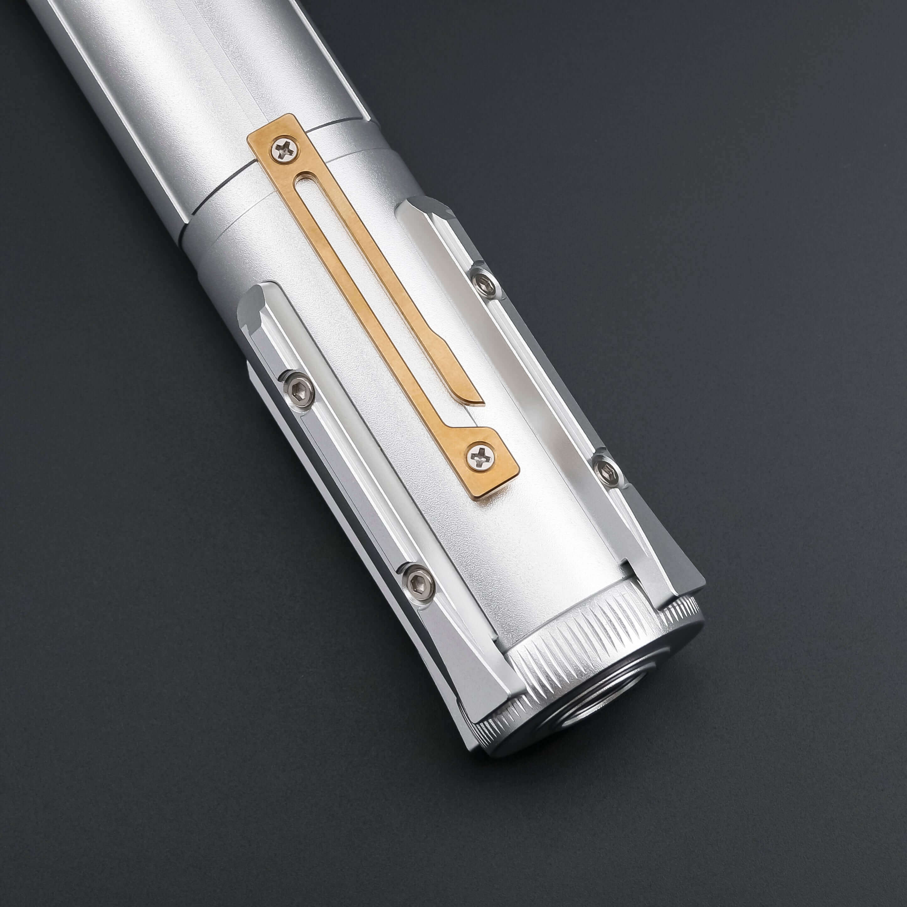 Ben Solo SE lightsaber: High-quality replica with frosted aluminum alloy hilt, removable polycarbonate blade, and advanced electronics, inspired by Ben Solo&