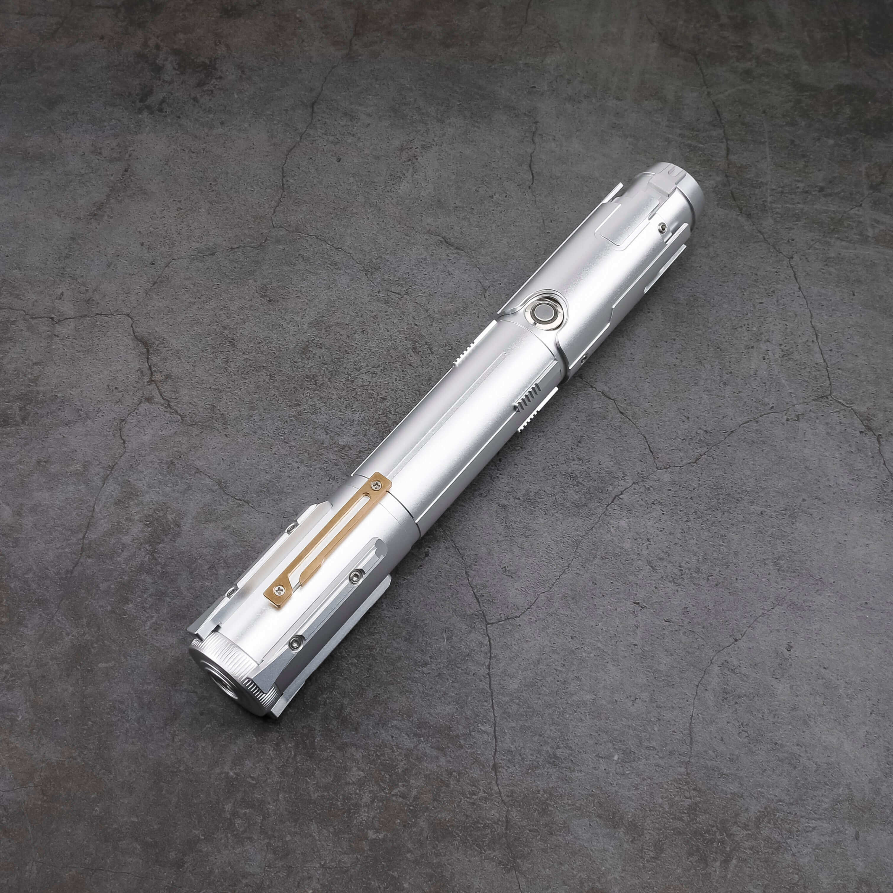 Ben Solo SE lightsaber: High-quality replica with frosted aluminum alloy hilt, removable polycarbonate blade, and advanced electronics, inspired by Ben Solo&