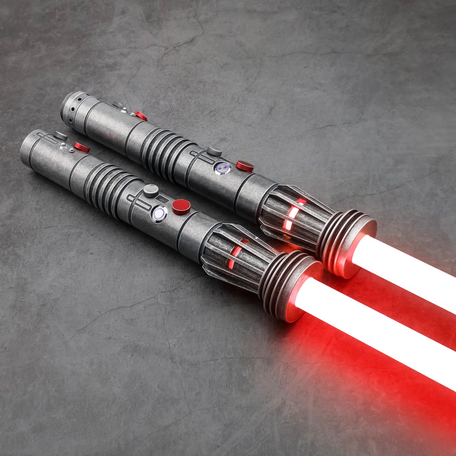 Maul SE (Weathered) double-bladed saber featuring frosted aluminum alloy hilts, removable polycarbonate blades, customizable RGB lighting, multiple sound fonts, and advanced blade effects, designed for enthusiasts seeking high-performance double-bladed sa