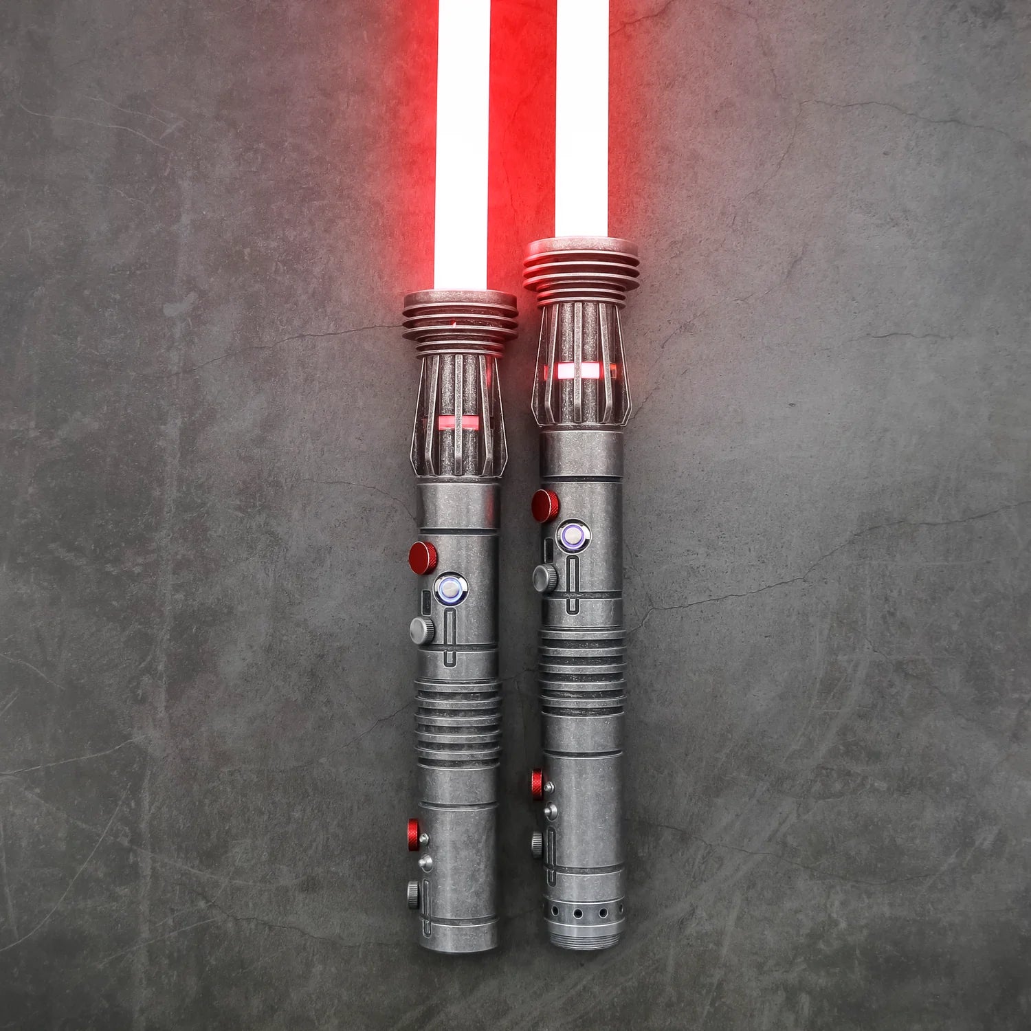 Maul SE (Weathered) double-bladed saber featuring frosted aluminum alloy hilts, removable polycarbonate blades, customizable RGB lighting, multiple sound fonts, and advanced blade effects, designed for enthusiasts seeking high-performance double-bladed sa