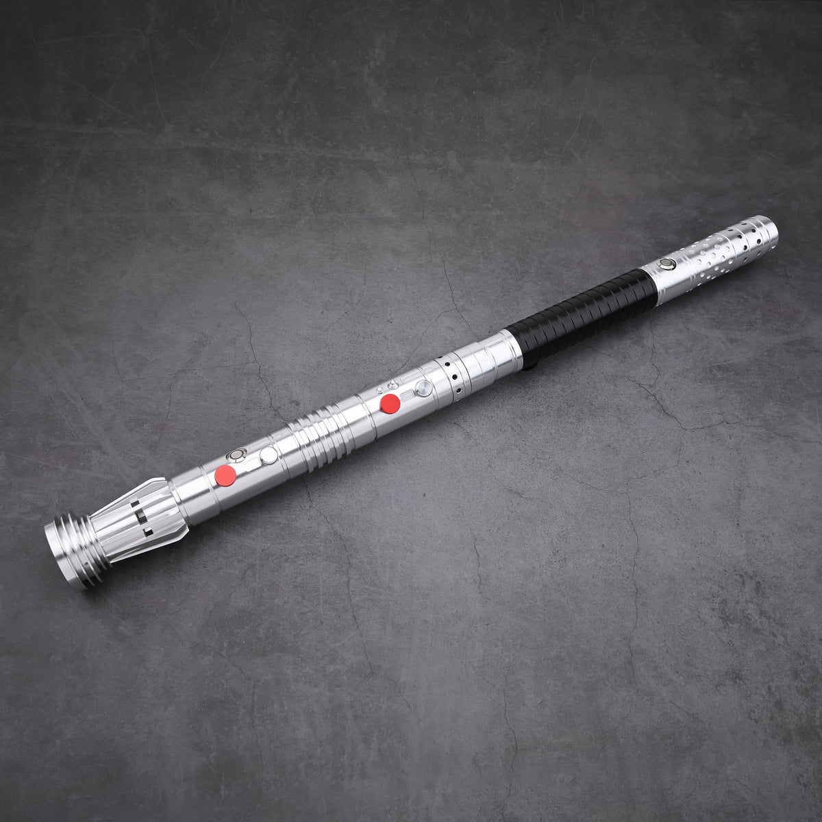 Single hilt configuration of the versatile Maul-Ventress lightsaber