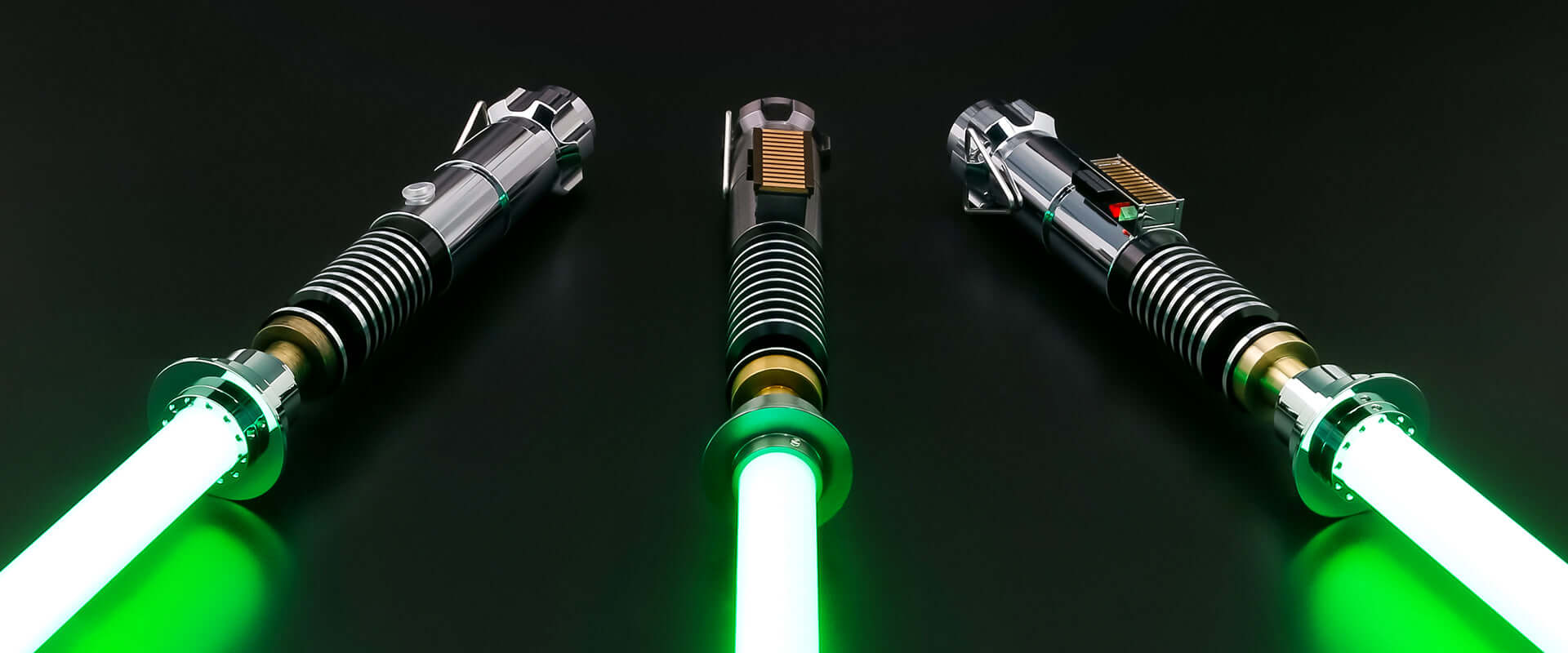 The Ultimate Guide to NovaSaber’s Green Lightsaber Replicas: History, Craftsmanship, and Black Friday Deals