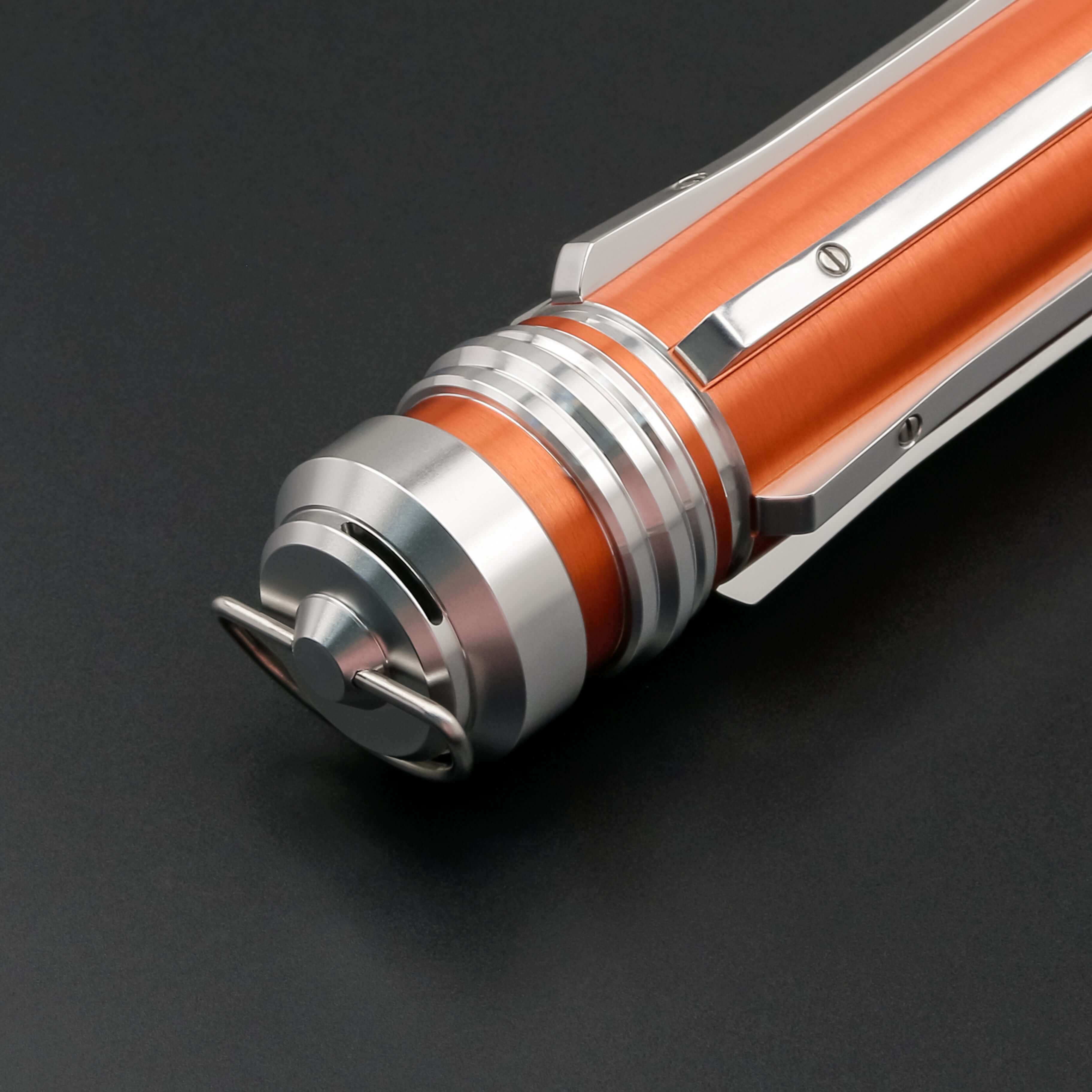 Leia SE lightsaber: High-quality replica with frosted aluminum alloy hilt, removable polycarbonate blade, and advanced electronics, inspired by Princess Leia&