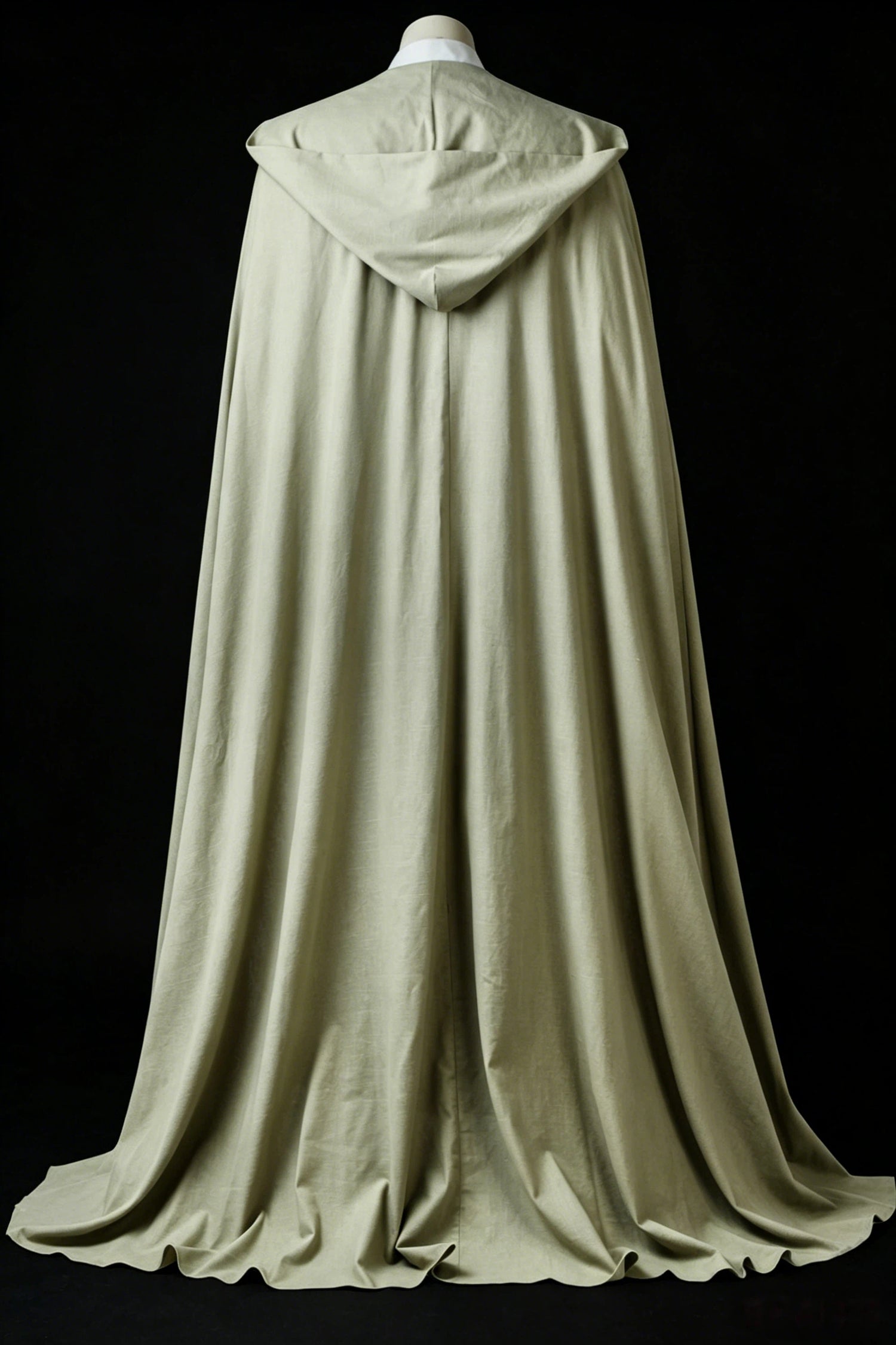 Back view of the Last Jedi Luke Skywalker cosplay costume cloak showcasing the hooded design.