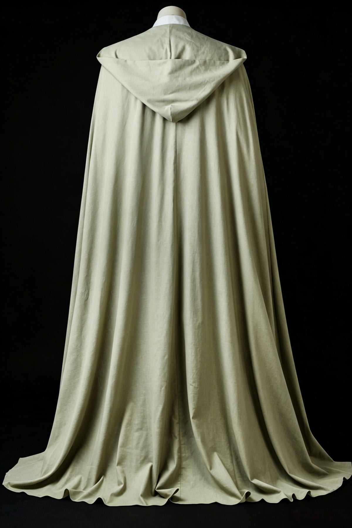 Back view of the Last Jedi Luke Skywalker cosplay costume cloak showcasing the hooded design.