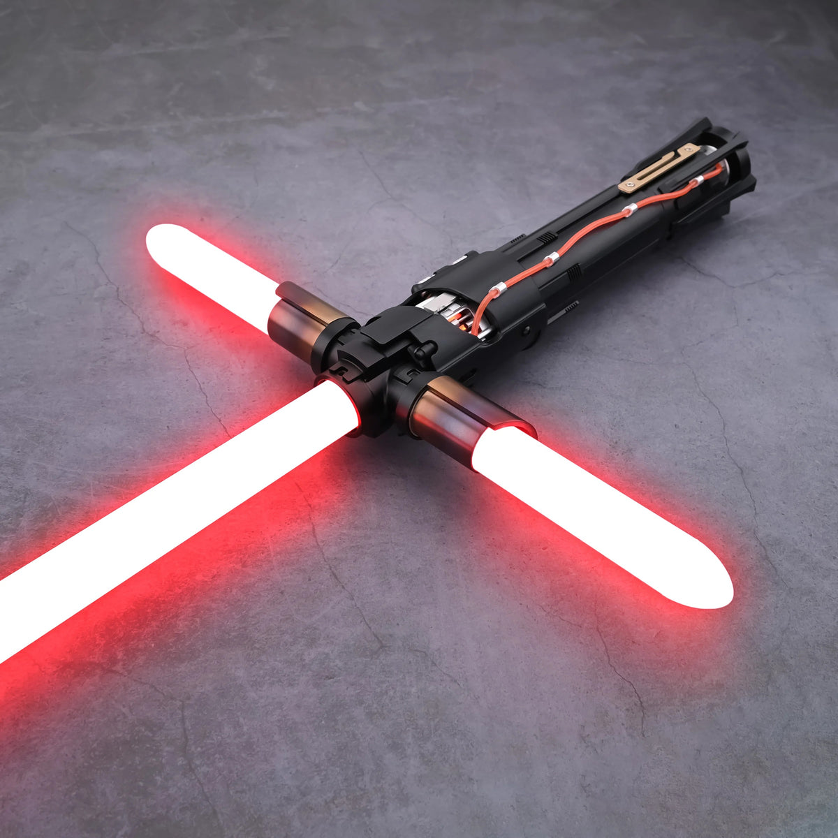 Ravager Crossguard Lightsaber